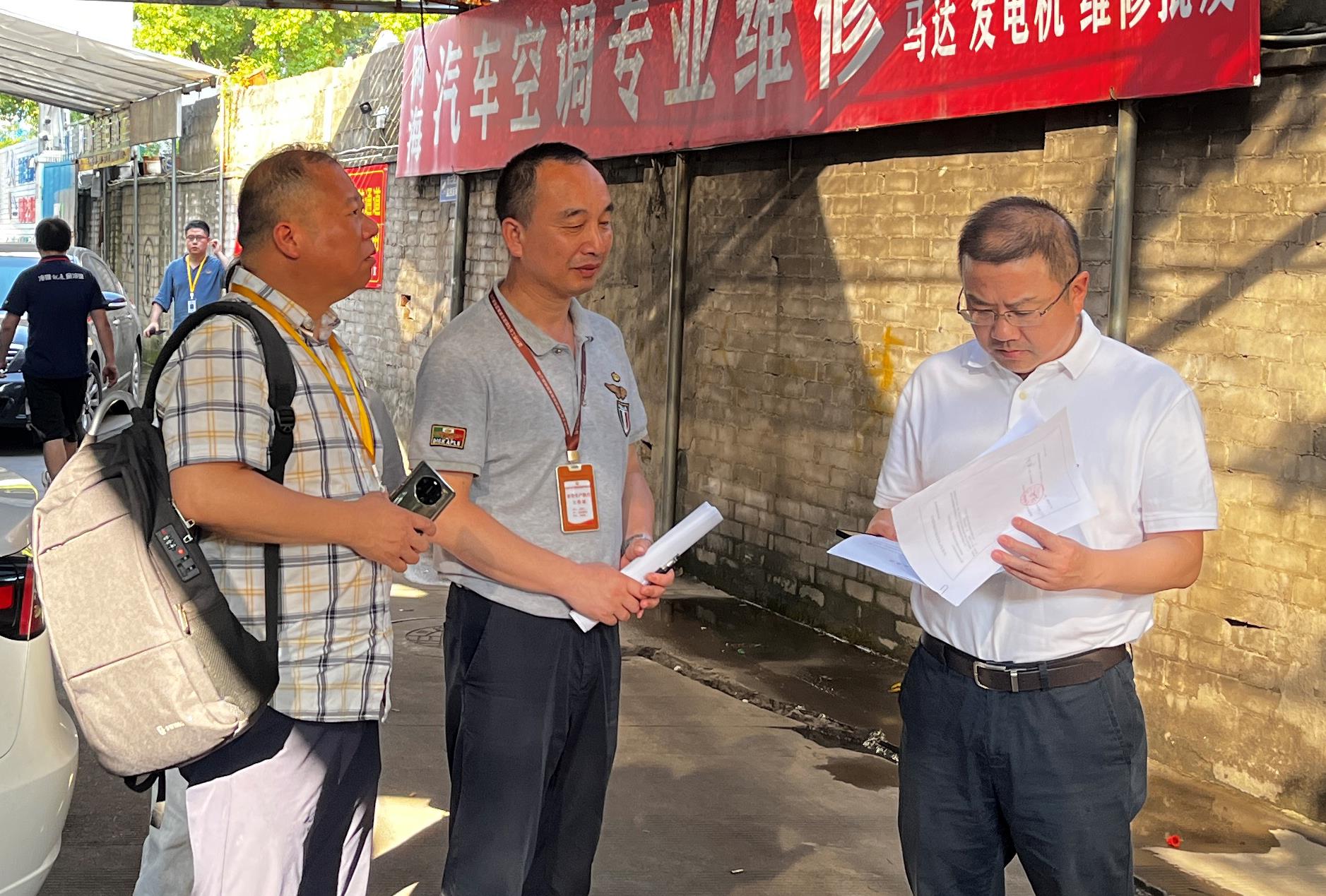 集團(tuán)黨委委員、紀(jì)委書記陳小偉帶隊(duì)檢查 面粉公司安全生產(chǎn)工作